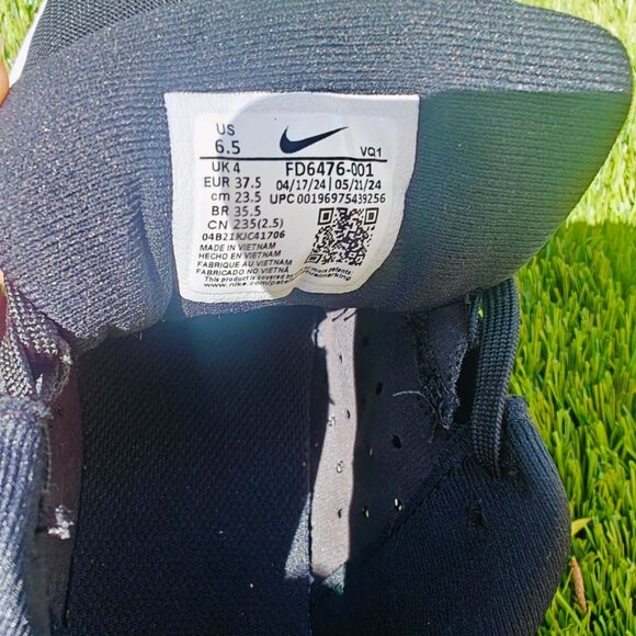 NWT NIKE RUNNING Downshifter 13 Athletic Shoes Sneakers - Picture 8 of 8